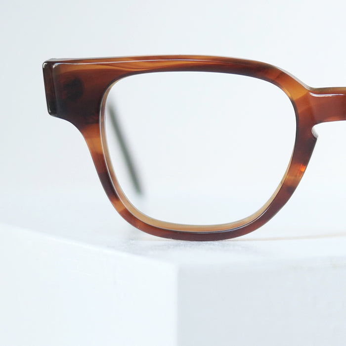 安い本物独特非凡 イタリア製極太メガネ 唯一無二 べっ甲柄 新品ヴィンテージメガネ (類 サングラス/メガネ