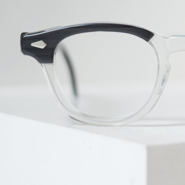 TART OPTICAL ARNEL 44/22 MADE IN USA テンプル刻印のアップ画像