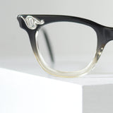 1960年代製アメリカンオプティカル（American Optical）のヴィンテージメガネフレーム、ブラックフェードカラー