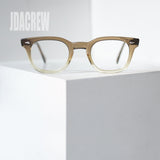 1960年代ヴィンテージ American Optical（アメリカンオプティカル）スタジアムのメガネフレーム全体像。ブラウンフェードカラーのホーンリムウェリントン。