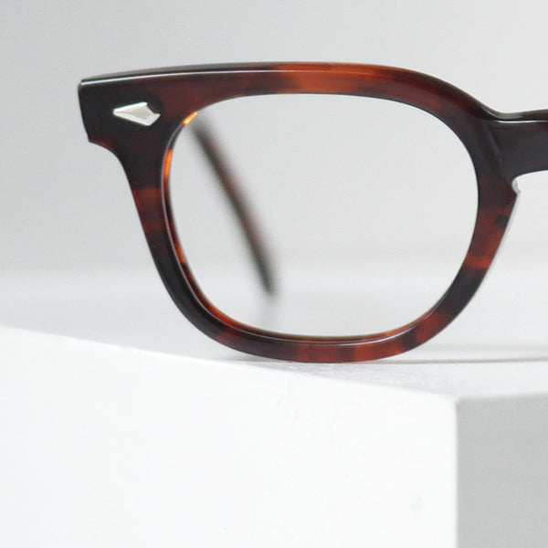 1960年代製 American Optical スタジアム ヴィンテージメガネ ホーンリム アンバー デッドストック USA製 44-22