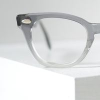 【American Optical】アメリカンオプティカル モダンタイムス・グレーフェード 42/20 ヴィンテージ
