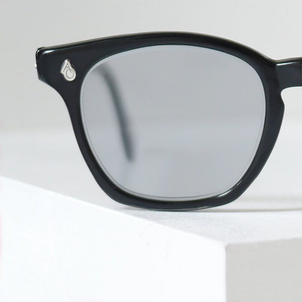 【American Optical】アメリカンオプティカル Z87・ブラック セーフティーサングラス 48/24 ヴィンテージ