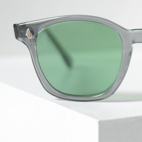 【American Optical】アメリカンオプティカル Z87・スモークグレー 50/24 ヴィンテージサングラス