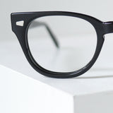 Pathway ホーンリム型ヴィンテージ眼鏡。ブラックカラーの50/22フレーム、1960年代製デッドストック。アメリカ製ウェリントンスタイル