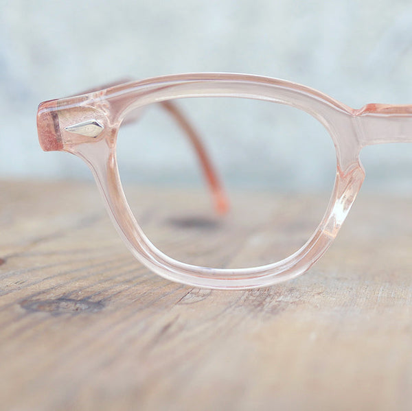 ジョニーデップ愛用の眼鏡 ヴィンテージのタートオプティカルアーネル メガネ  フレッシュ ピンク