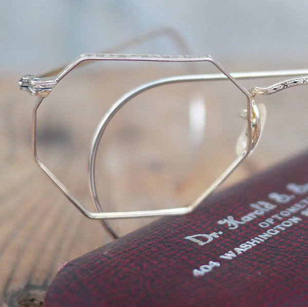 Bausch & Lomb B&L Vintage eyeglasses gold octagon